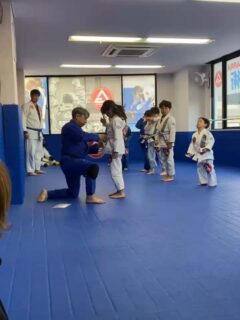 入会金無料　初月無料キャンペーン延長　　　　　　親子割引き強化中
月額ずっと　
親1人に対し子供1人（小学生まで）無料

見学・無料体験のご予約はDMでも受け付けております♪
ウェブサイトのお問い合わせから送っていただいても大丈夫です。
見学か無料体験のどちらをご希望か、お名前、希望の日時をクラススケジュールご確認の上、送信してください。
　
グレイシーバッハ枚方大阪
📍ACCESS
573-0163
大阪府枚方市長尾元町5-8-1長尾元町NSビル3F
★JR長尾駅から徒歩8分！
★お車の方は近隣コインパーキングをご利用ください。

🌏WEBSITE
graciebarrahirakataosaka.com

#グレイシーバッハ
#グレイシーバッハ枚方大阪
#ブラジリアン柔術
#格闘技ジム
#枚方
graciebarrajapan
brazilianjiujitsu